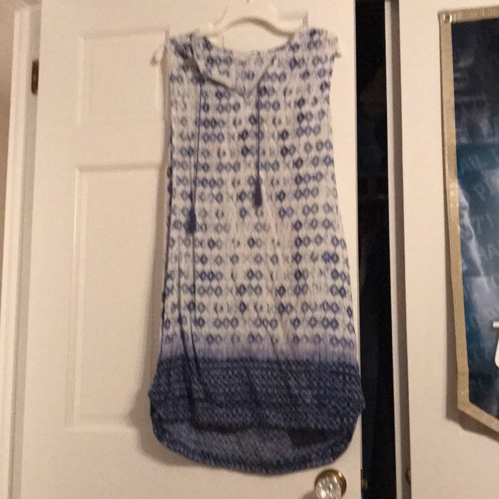 Sleeveless blue beach dress